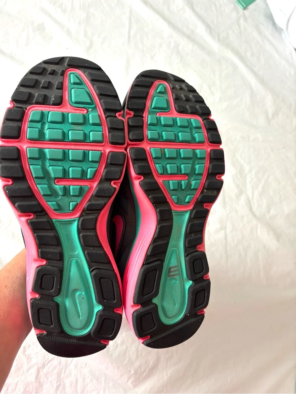 NWOT Nike Turquoise Pink Dual Fusion Run 3 Fitsole SZ 7.5